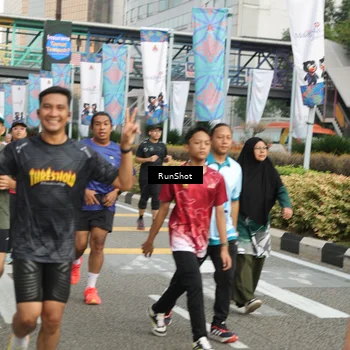 Runner Photo 4751336