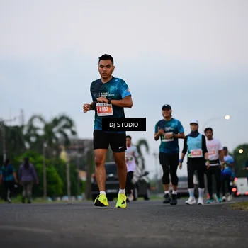 Runner Photo 4751346