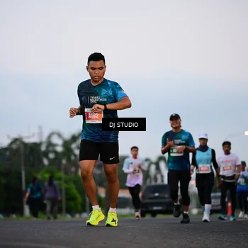 Runner Photo 4751352