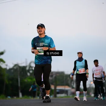 Runner Photo 4751365
