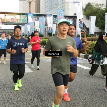 Runner Photo 4751419