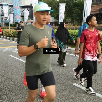 Runner Photo 4751479