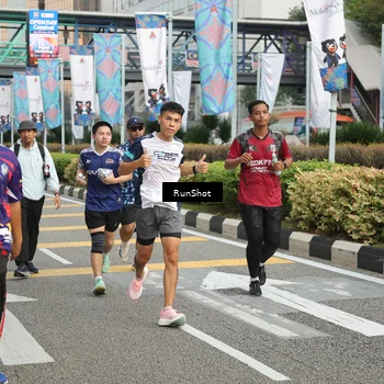 Runner Photo 4751491