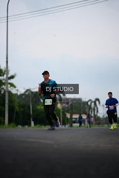 Runner Photo 4751519