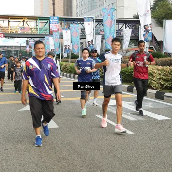Runner Photo 4751650