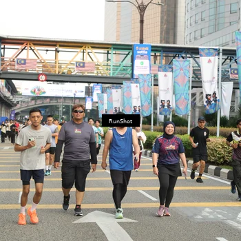 Runner Photo 4751710