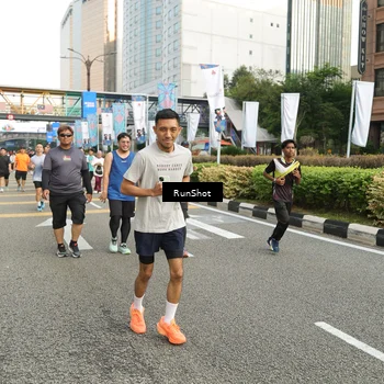 Runner Photo 4751866