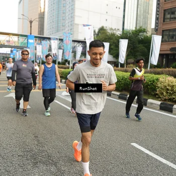 Runner Photo 4751875