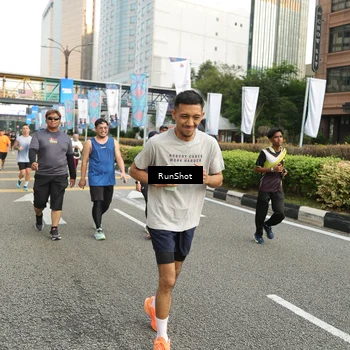 Runner Photo 4751903