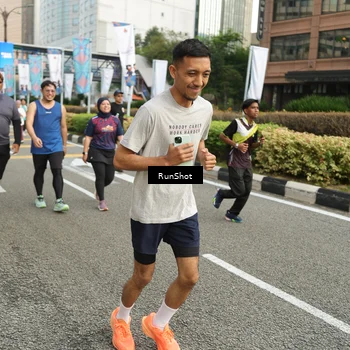 Runner Photo 4751905