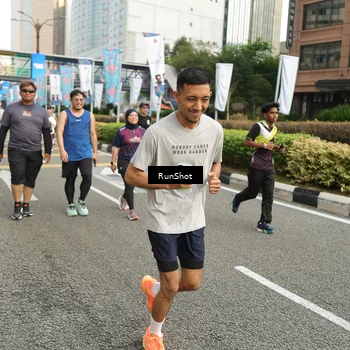 Runner Photo 4751907