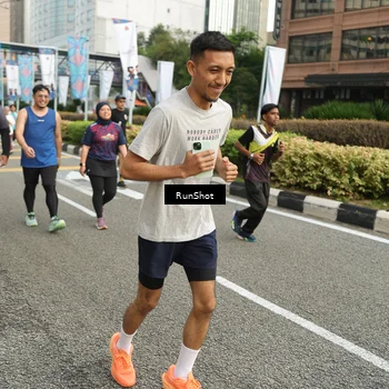 Runner Photo 4751914