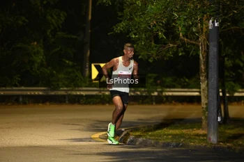 Runner Photo 4752001