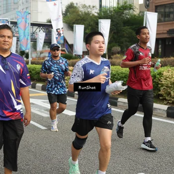 Runner Photo 4754050