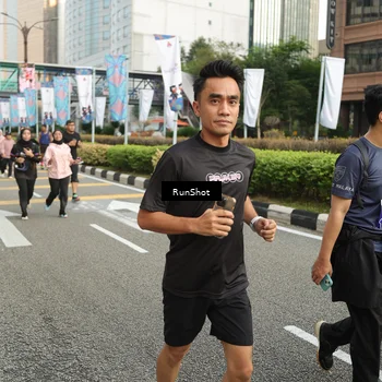Runner Photo 4754104