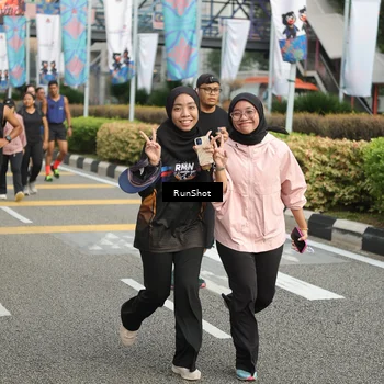 Runner Photo 4754324
