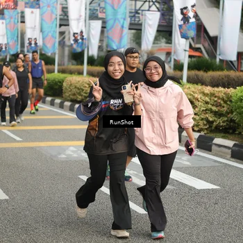Runner Photo 4754343