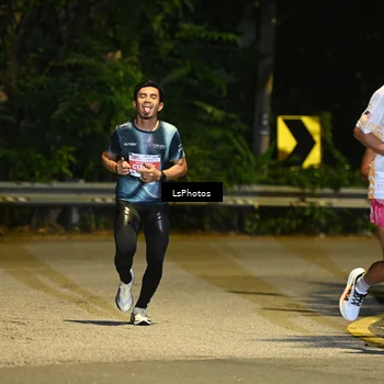 Runner Photo 4754375