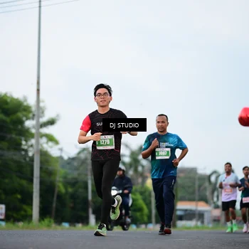 Runner Photo 4754404