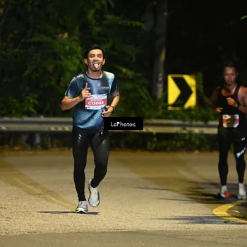 Runner Photo 4754417