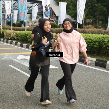 Runner Photo 4754435