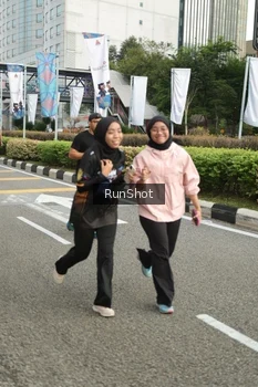 Runner Photo 4754476