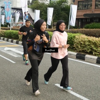 Runner Photo 4754512