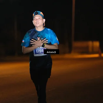 Runner Photo 4754656
