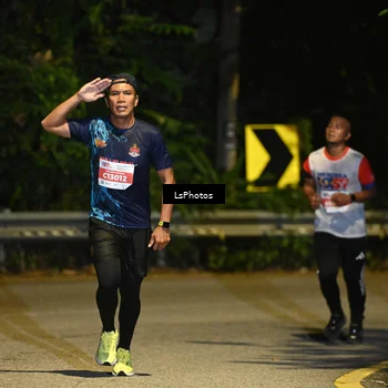 Runner Photo 4755047