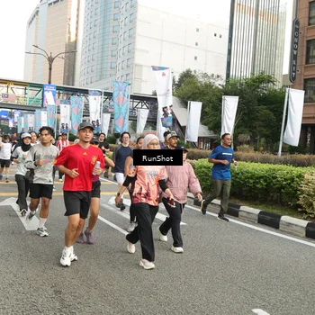 Runner Photo 4755132