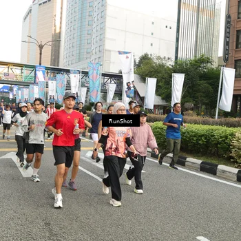 Runner Photo 4755165