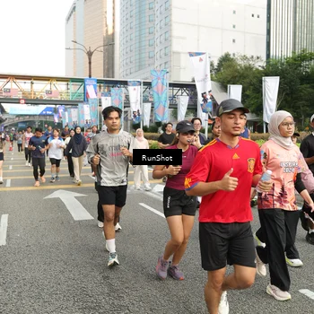 Runner Photo 4755311