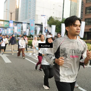 Runner Photo 4755324