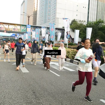 Runner Photo 4755376