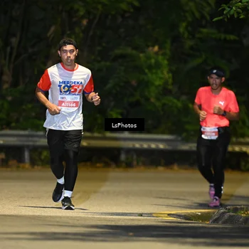 Runner Photo 4755397