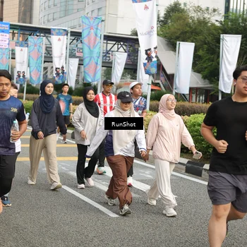 Runner Photo 4755400