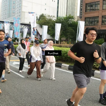 Runner Photo 4755437