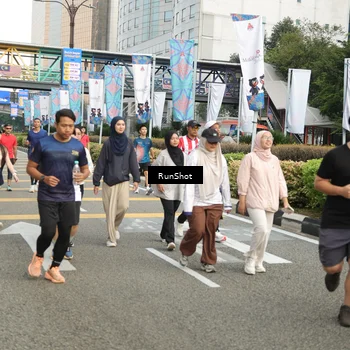 Runner Photo 4755471