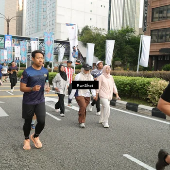 Runner Photo 4755491