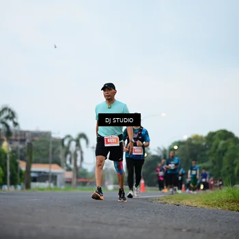 Runner Photo 4755499