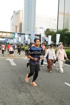 Runner Photo 4755534