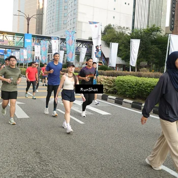 Runner Photo 4755771