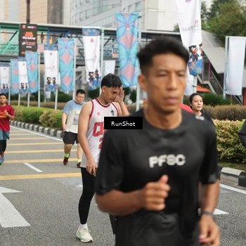 Runner Photo 4755946