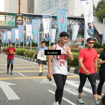 Runner Photo 4755974