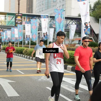 Runner Photo 4755996
