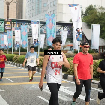 Runner Photo 4756002