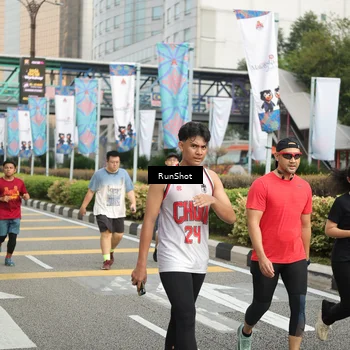 Runner Photo 4756012