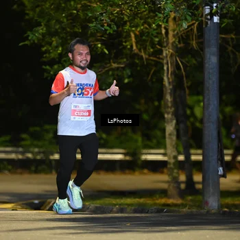 Runner Photo 4756188
