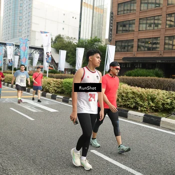 Runner Photo 4756215