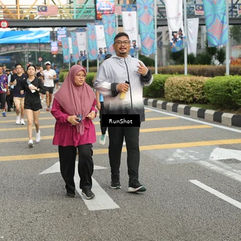 Runner Photo 4756343
